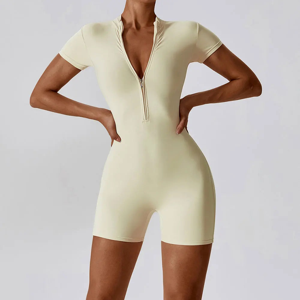 Combishort Sport Femme Zippé Gainant Coupe Cintrée Silhouette Sculptée - Belle Aura